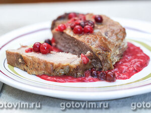 Говядина с клюквенным соусом