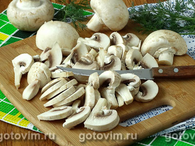 Гречневый суп с картофельными клецками и грибами, Шаг 02