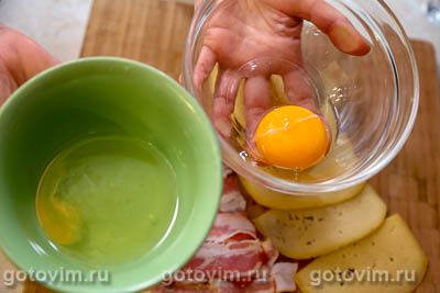Двойные гренки с яйцом, сыром и беконом в духовке, Шаг 04