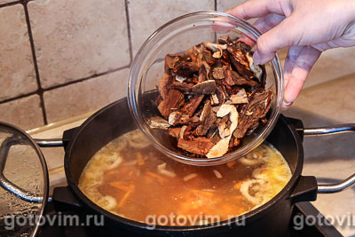 Куриный суп с сушеными грибами и вермишелью, Шаг 05