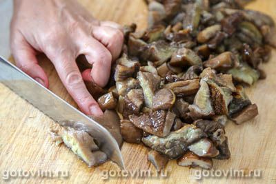 Картошка с мясом и грибами в духовке, Шаг 02