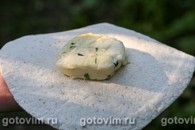 Сыр сулугуни в лаваше на гриле, Шаг 03