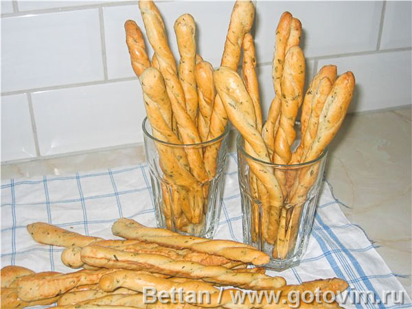 Хлебные палочки гриссини с базиликом (Grissini) . Фотография рецепта