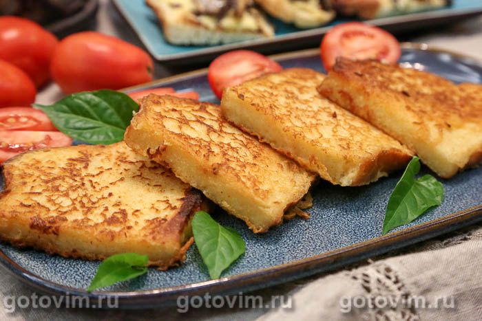 Хлебные пакоры или гренки с луком по-индийски (Bread Pacora) . Фотография рецепта