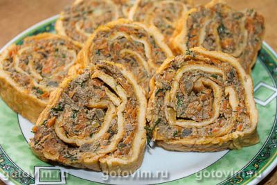 Яичный рулет с печёночной начинкой