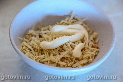 Кабачки запеченные с грецкими орехами и сыром, Шаг 04