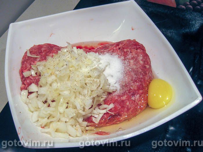 Рулетики из кабачков с фаршем в молочном соусе, Шаг 01
