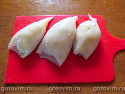 Фаршированные рисом и яйцом кальмары в духовке, Шаг 01