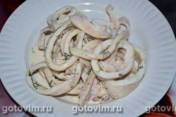 Нежный кальмар в сметанном соусе - рецепт с фото на Пошагово ру