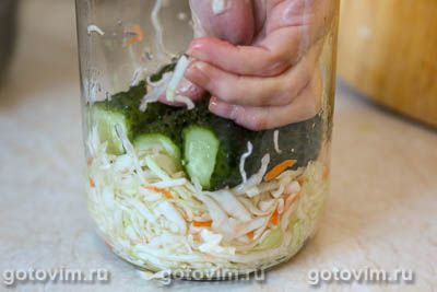 Квашеная капуста с огурцами, Шаг 05