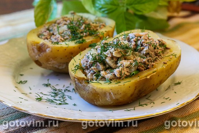 Вариант 1: Треска, запеченная с картошкой в духовке - классический рецепт
