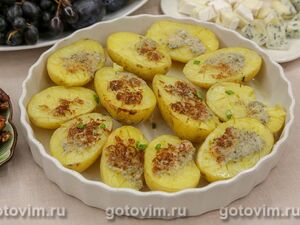 Картофель половиками с сырно‑сливочной смесью в микроволновке