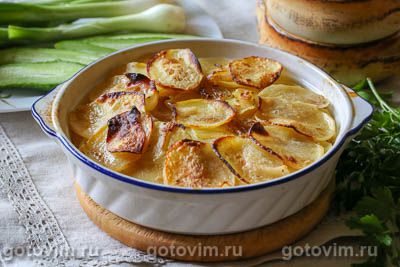   (Boulangère potatoes). -