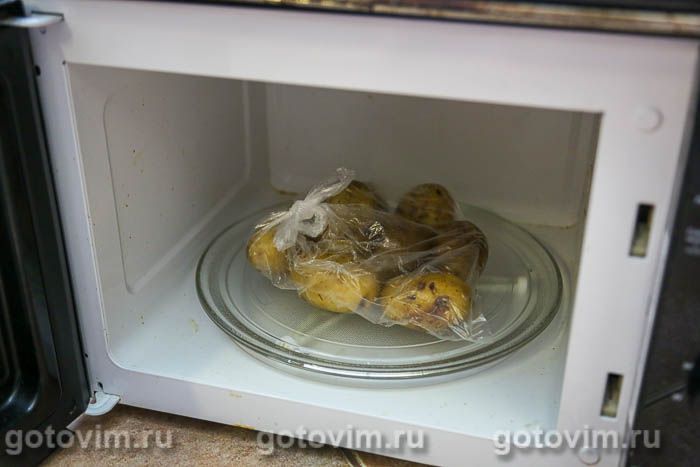 Картофель в микроволновке, Шаг 04