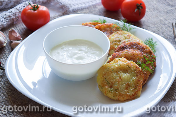 Картофельные оладьи с сыром и зеленью. Фотография рецепта