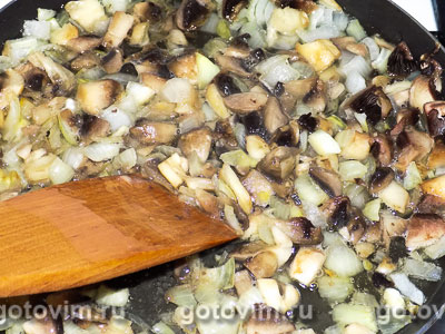Картофельные оладьи, фаршированные грибами, Шаг 04