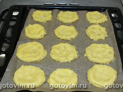 Картофельные гнезда с курицей в духовке, Шаг 05