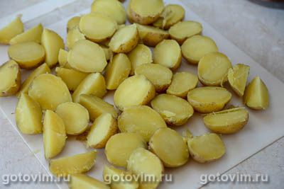 Мелкий картофель в кожуре, обжаренный в чесночном масле с розмарином, Шаг 03