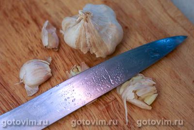 Мелкий картофель в кожуре, обжаренный в чесночном масле с розмарином, Шаг 04