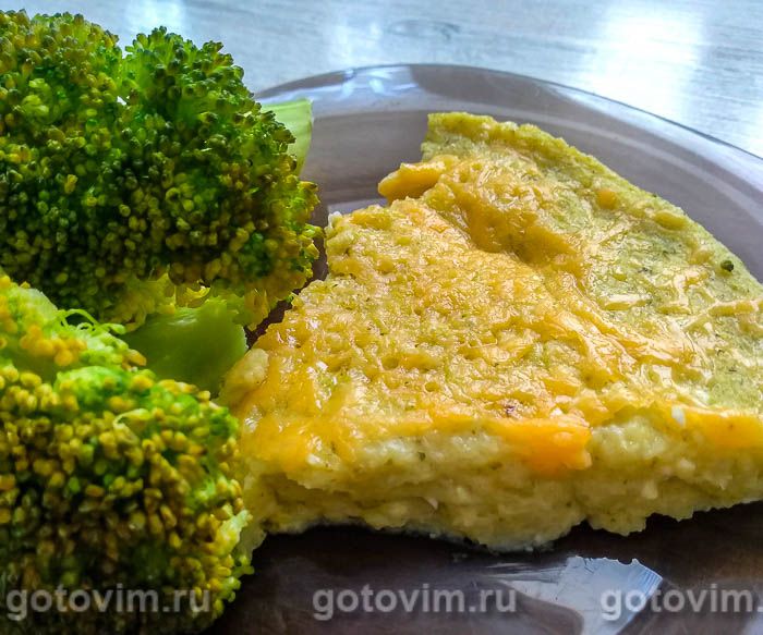 Картофельная запеканка с брокколи, сыром и творогом. Фотография рецепта