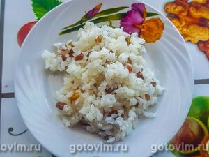 Каша рисовая с изюмом