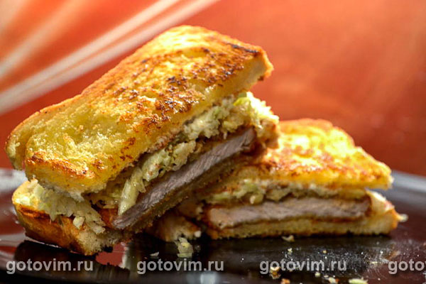 Кацу-сандо (сэндвич с тонкацу и рубленой капустой). Фотография рецепта