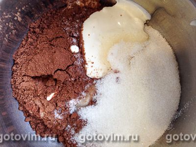 Кекс на майонезе кокосовой стружкой и шоколадной глазурью, Шаг 07