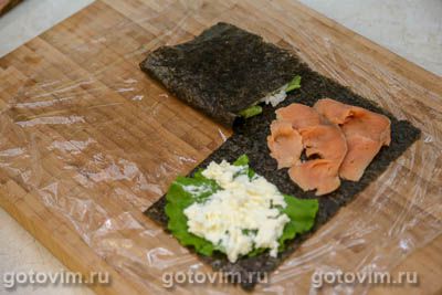 Сложенный кимпаб сэндвич с красной рыбой и огурцом, Шаг 08