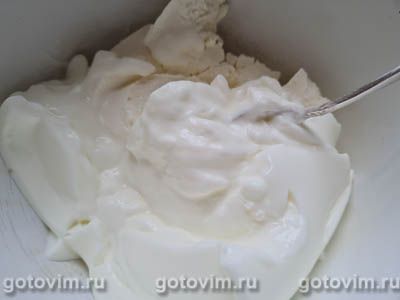 Желе из йогурта с творожным сыром и клубникой (на желатине), Шаг 02