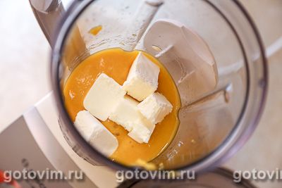 Молочный коктейль с мороженым, бананом и манго, Шаг 03