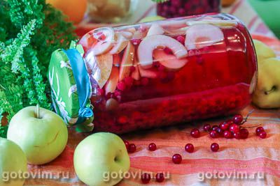 Компот из красной смородины с яблоком на зиму. Фото-рецепт
