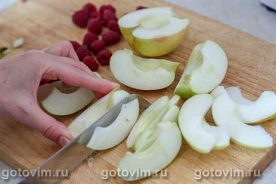 Компот из яблок и малины, Шаг 01