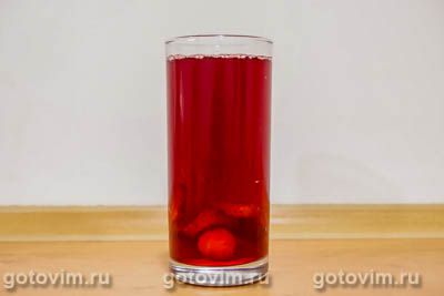 Компот на зиму из вишни и клубники (без стерилизации)