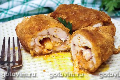 Котлет по-киевски со сливочным маслом и сыром. Фото-рецепт