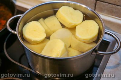 Картофельные котлеты из пюре с колбасой и сыром, Шаг 01