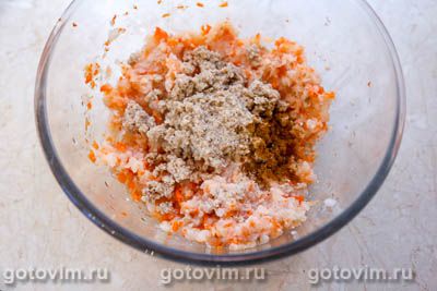 Рыбные котлеты в томатном соусе с вином, Шаг 03