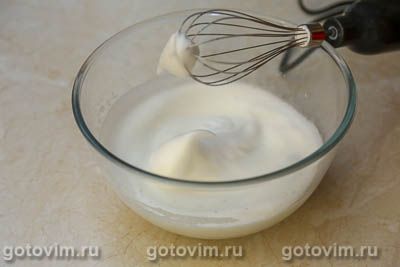 Белковый крем с творожным или сливочным сыром, Шаг 02