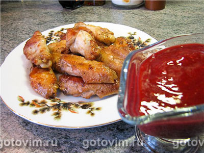 Куриные крылышки в коньяке с малиновым соусом. Фото-рецепт