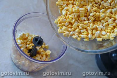 Каша из свежей кукурузы с помидорами и яйцом, Шаг 02