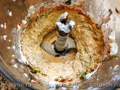  Куриные бедра, запеченные в сливочном соусе с помидорами и сыром моцарелла, Шаг 02