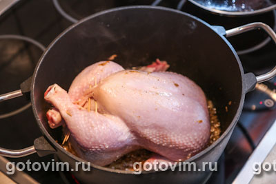 Курица, фаршированная кус-кусом с орехами и медом, Шаг 05