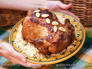Курица, фаршированная кус-кусом с орехам