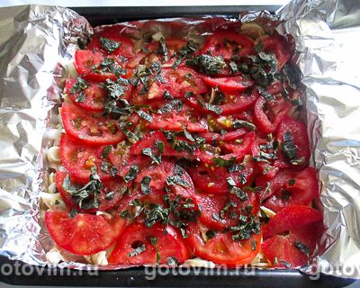 Куриная грудка в духовке с сыром, грибами и помидорами, Шаг 05