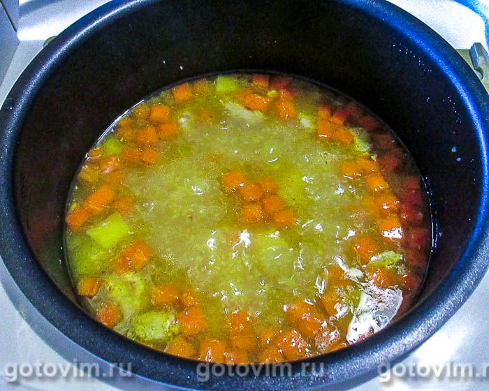 Суп картофельный с курицей, сыром и кукурузной крупой в мультиварке, Шаг 07