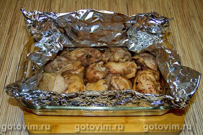 Куриные бедра, запеченные в фольге с соевым соусом, аджикой и медом, Шаг 05