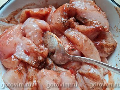Куриные наггетсы в томатном маринаде и сухарной панировке, Шаг 04
