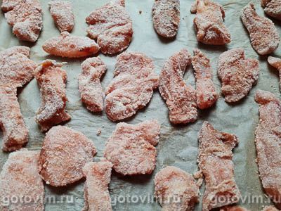 Куриные наггетсы в томатном маринаде и сухарной панировке, Шаг 06