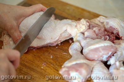 Тушеная курица с картошкой и баклажанами , Шаг 01