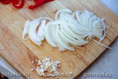 Куриные окорочка с перцем и томатами, Шаг 01