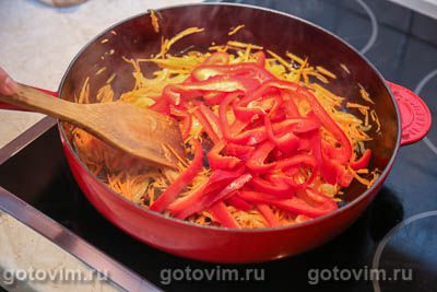 Куриные окорочка с перцем и томатами, Шаг 05